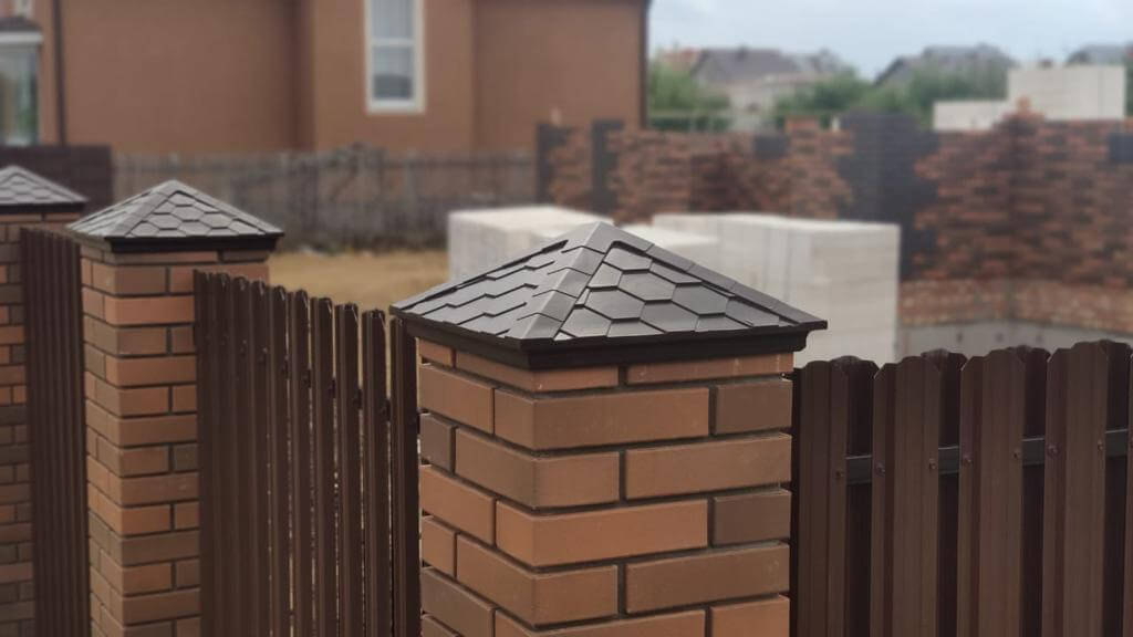 Колпак Zking Эверест Коричневый на столб 1.5х1.5 кирпича (390х390мм) в Альметьевске фото