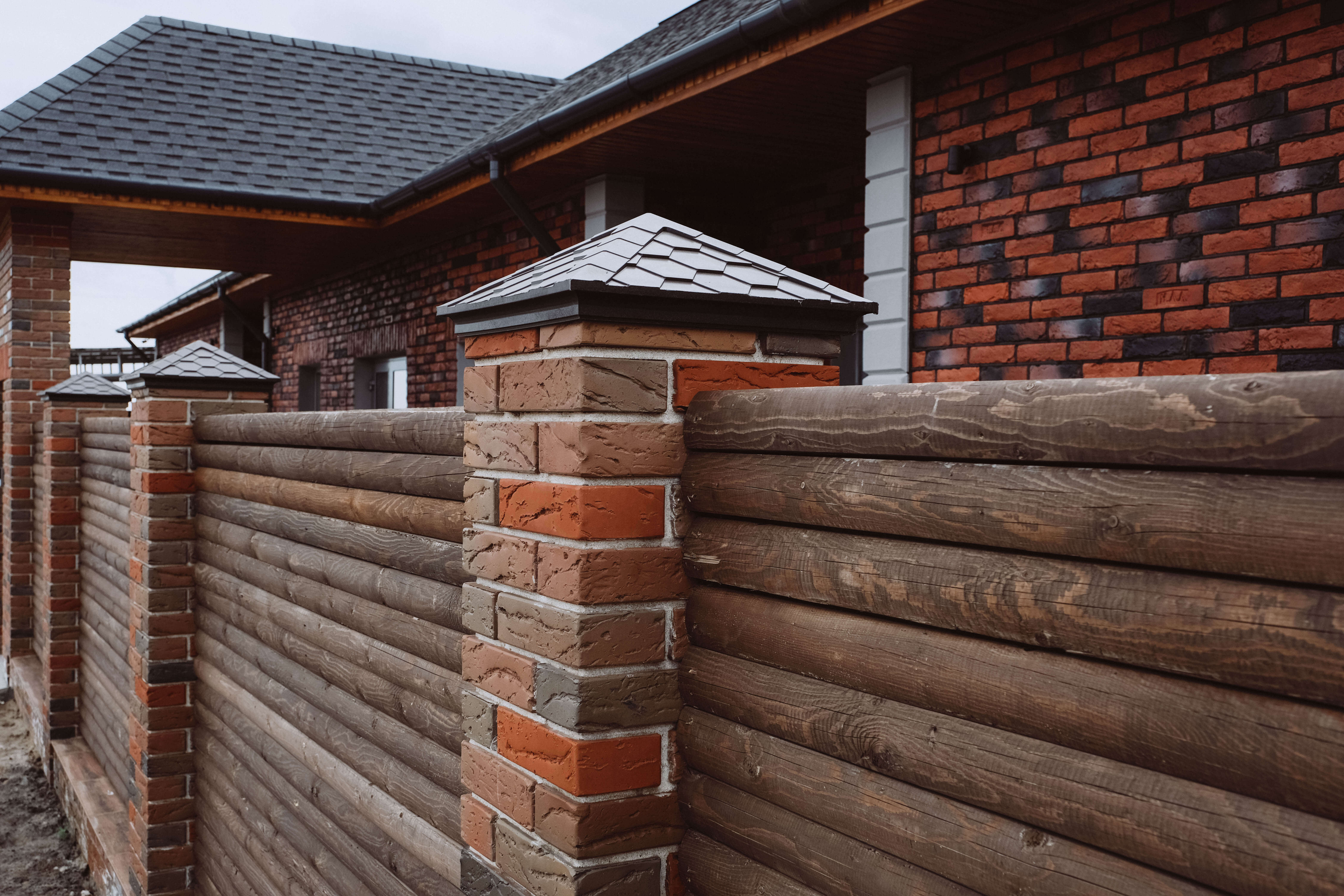 Колпак Zking Эверест Коричневый на столб 1.5х1.5 кирпича (390х390мм) в Альметьевске фото